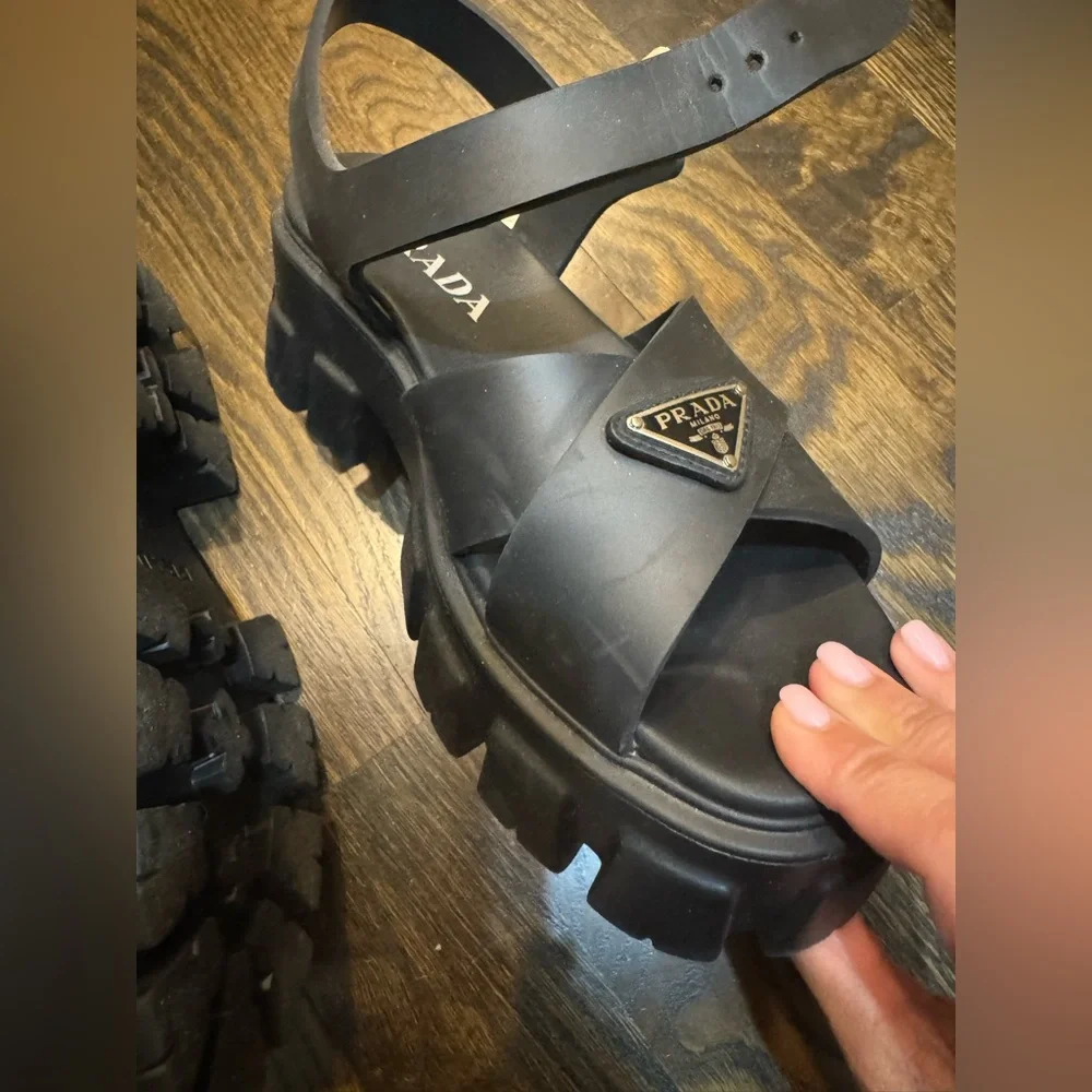 PRADA Monolith rubber sandals - Picture 5 of 11